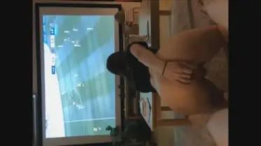 Nonton Bola Malah Dirayu Cewek Sange Ngentot Kost